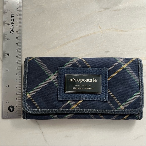 Aeropostale Navy Plaid Wallet - Picture 4 of 8